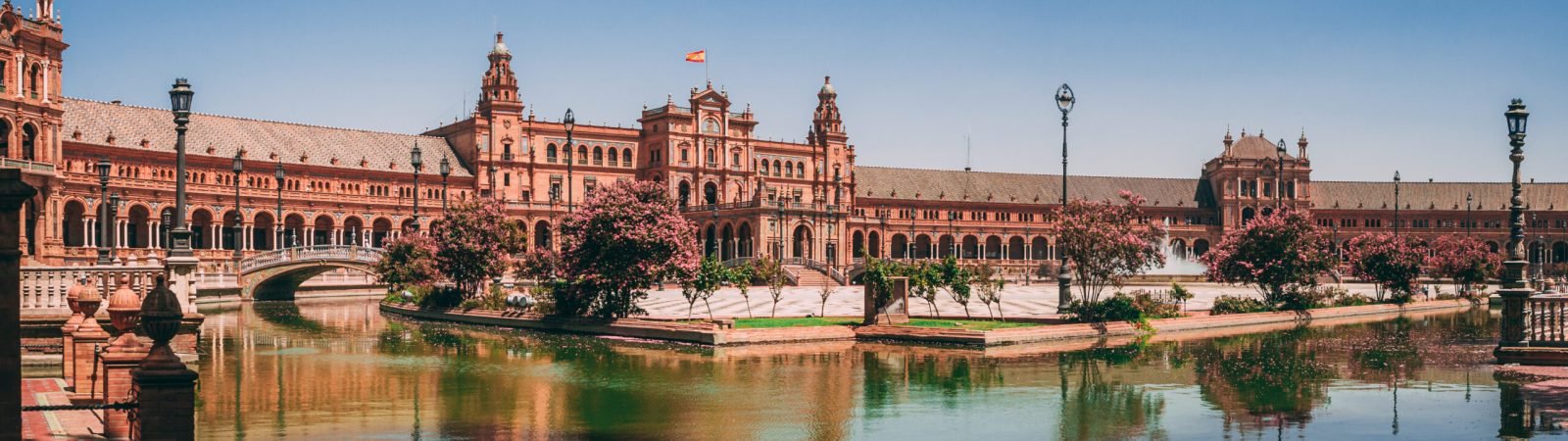 Una hermosa vista de la Plaza de España de Sevilla en España
